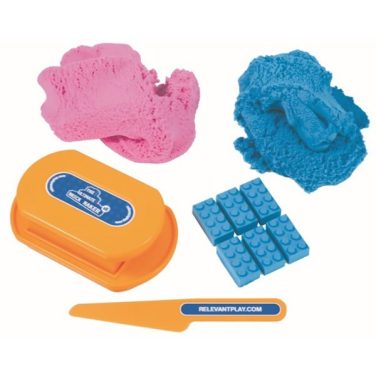 6 קוביות BrickMaker + ערכת בצק קינטי כחול/ורוד