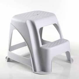 שרפרף מדרגה איכותי לבן צבעוני