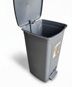 4702.1 פח אשפה שחור עם מכסה 4702